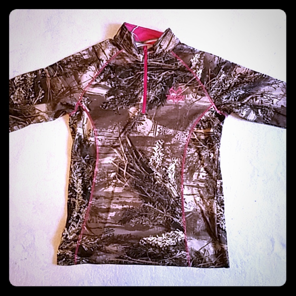 Related max-1 xt pullover